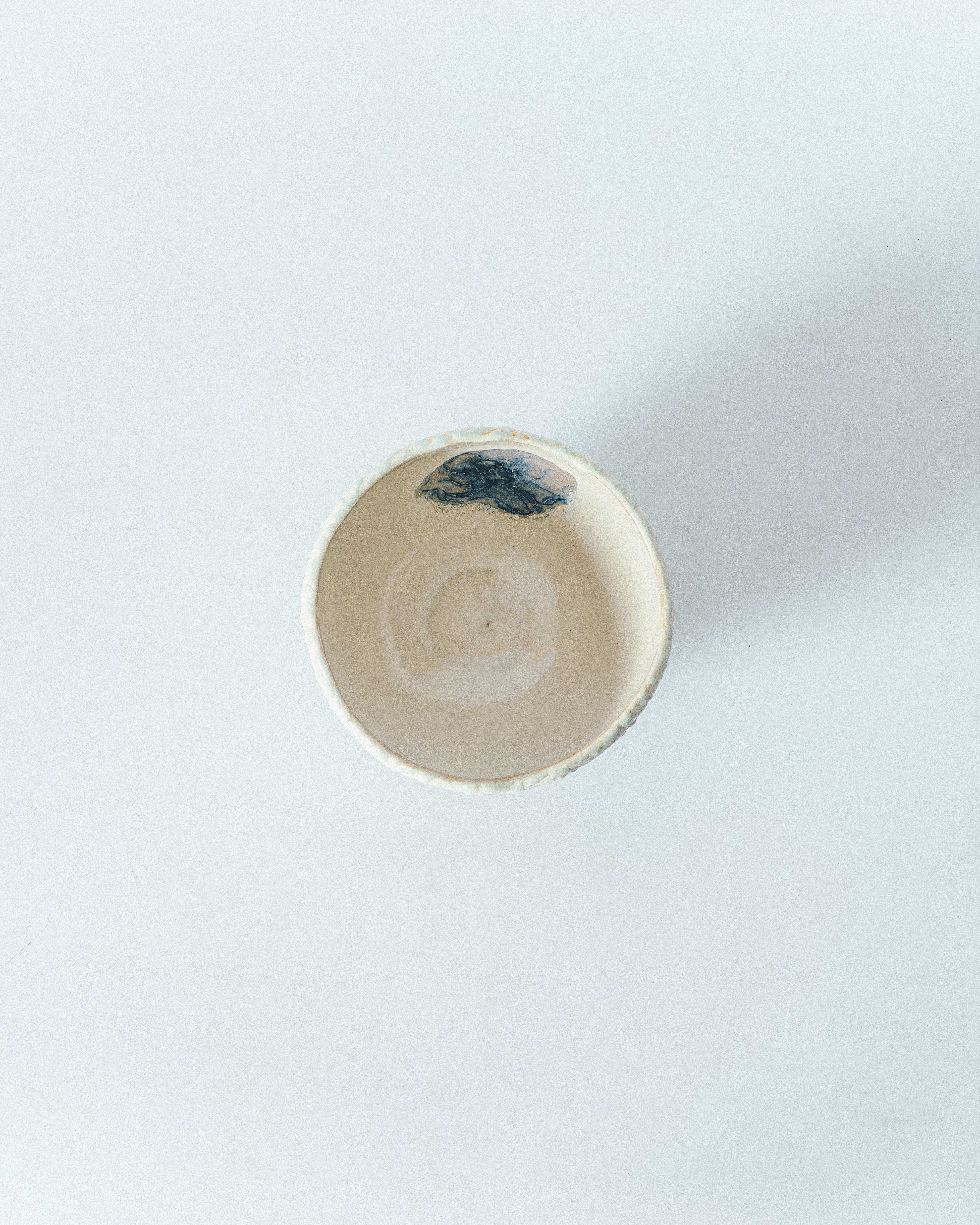 釉彩小紋椿抹茶椀