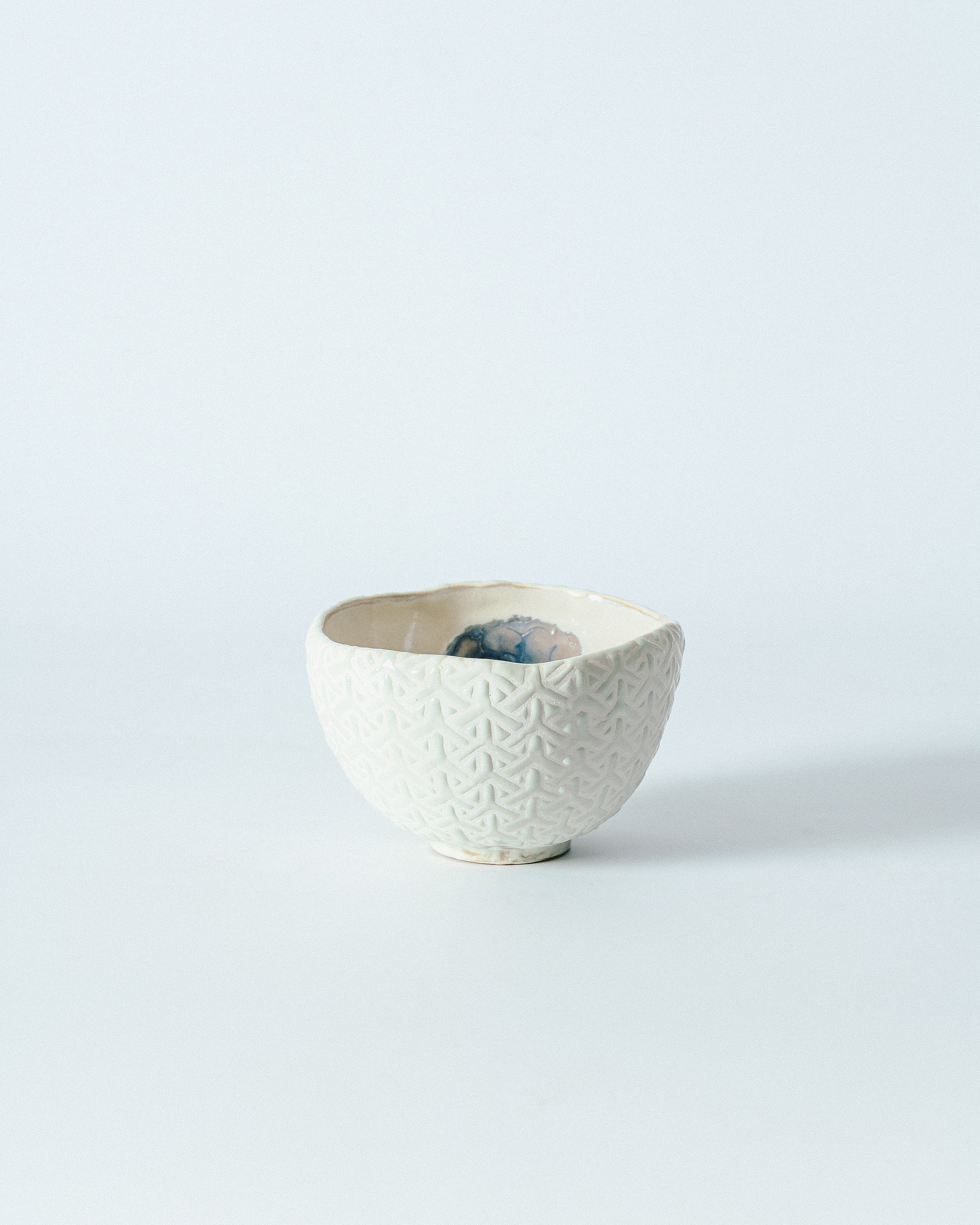 釉彩小紋椿抹茶椀